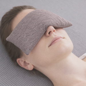 Alternative view of Pack 2 almohadas para ojos yoga Deep – Algodón natural – Relleno arroz y lavanda – ZAFUZEN