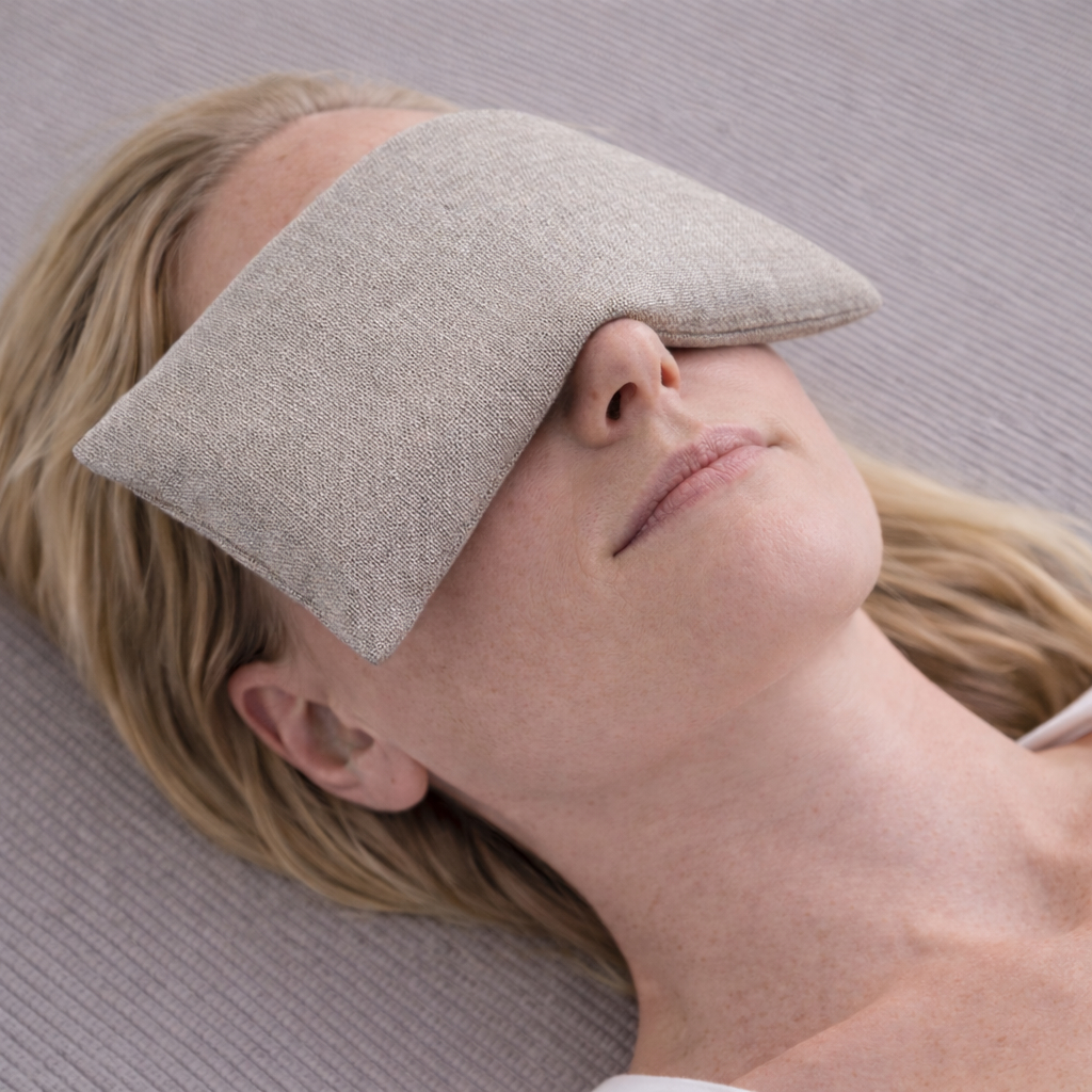 Ritual de Meditación Dune · Set de Meditación con Zafú Media Luna y Almohada para Ojos · Cojín de Meditación Ergonómico · Rellenos Naturales · ZAFUZEN Atelier - Imagen 8