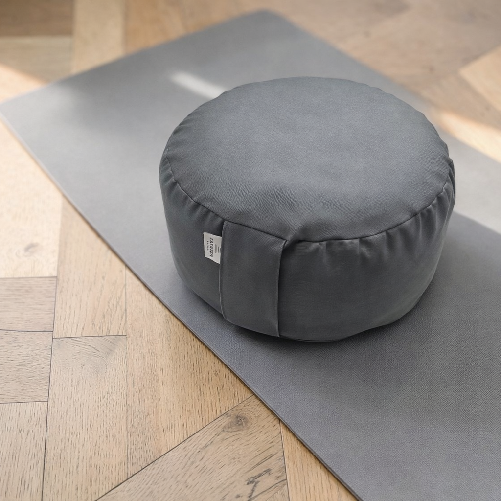 Zafú Redondo de Meditación · Cojín de Meditación y Yoga · Zafu Yoga con Relleno de Cáscara de Trigo Sarraceno · Funda Lavable · Ø 32 × 16 cm · Modelo: Stone · ZAFUZEN Atelier - Imagen 3