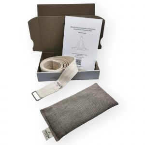 Alternative view of ZAFUZEN Atelier · Ritual de Estiramiento y Descanso · Set de Yoga con Correa de Estiramiento y Almohada para Ojos con Lavanda · Kit de Bienestar para Yoga, Savasana y Relajación · Modelo Clay