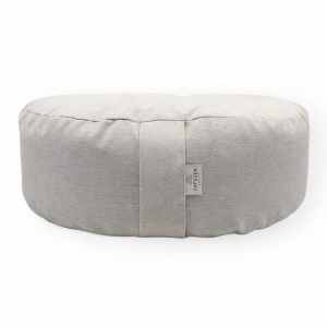 Alternative view of Zafú Media Luna · Cojín de Meditación Ergonómico · Zafu Yoga con Relleno de Cáscara de Trigo Sarraceno · Funda Lavable · Modelo: Sand · ZAFUZEN Atelier · 40×14 cm